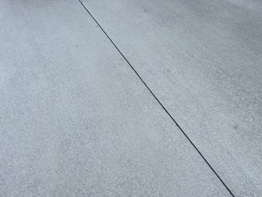 finished concrete expansion cut